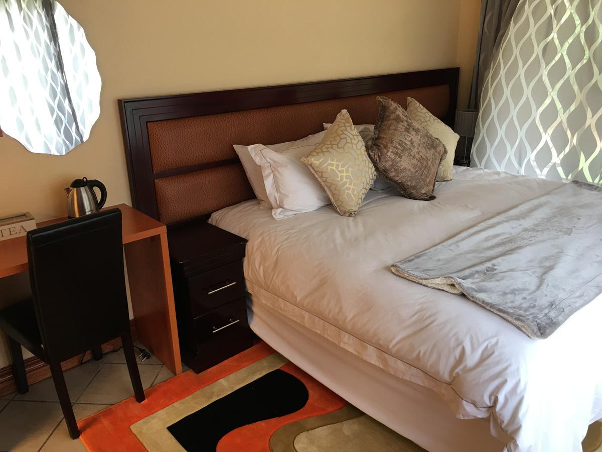Riverton Manor Centurion Luaran gambar