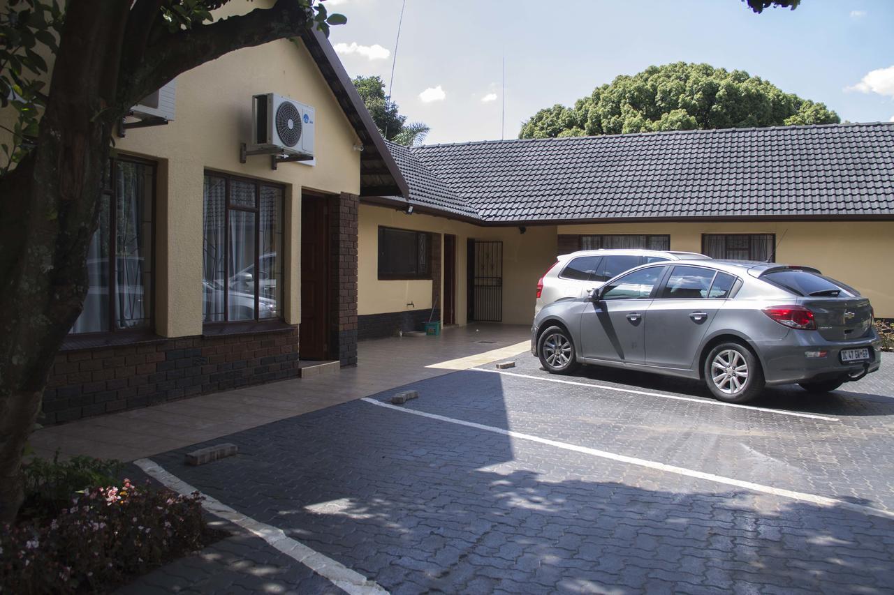 Riverton Manor Centurion Luaran gambar