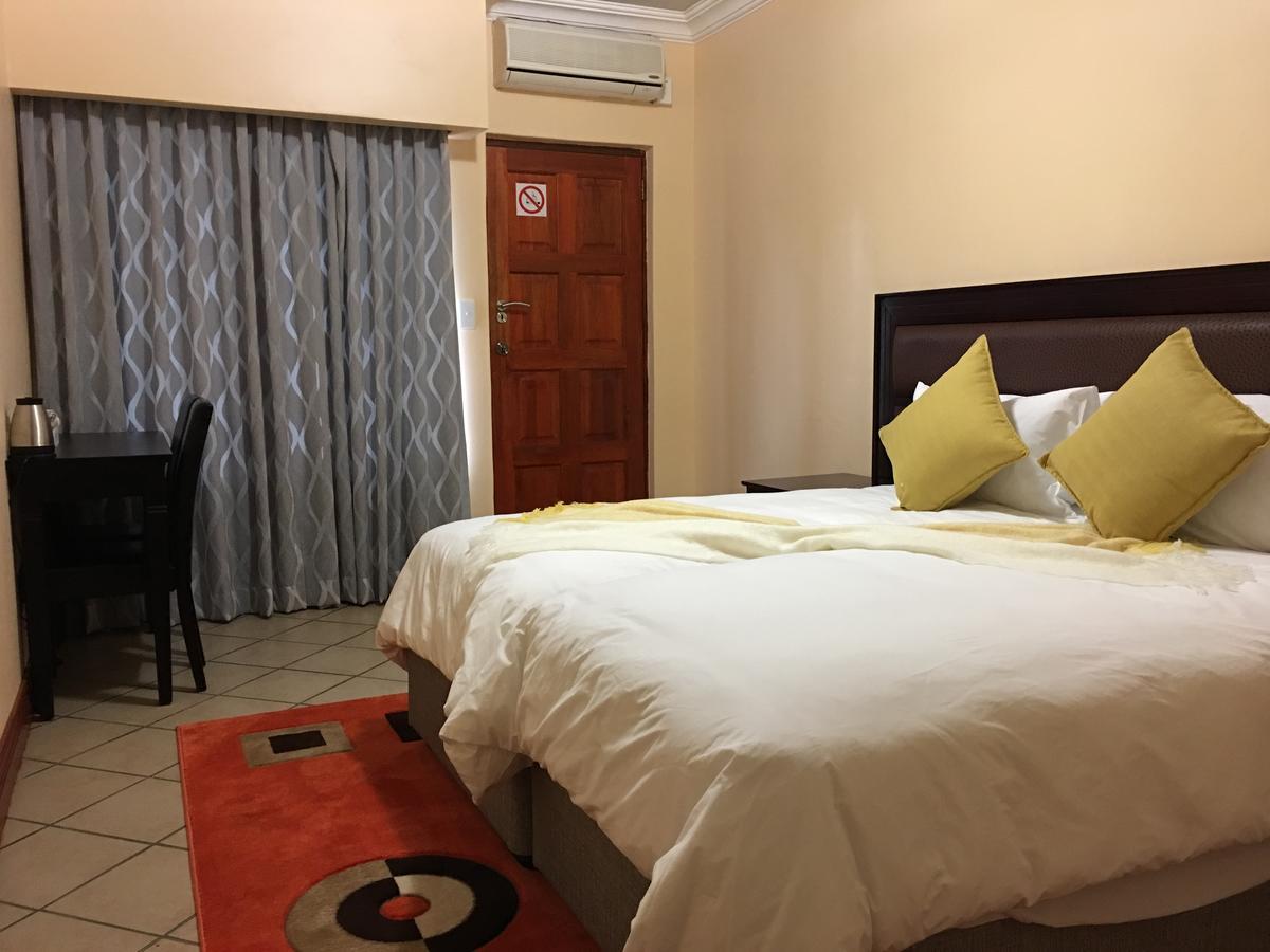 Riverton Manor Centurion Luaran gambar
