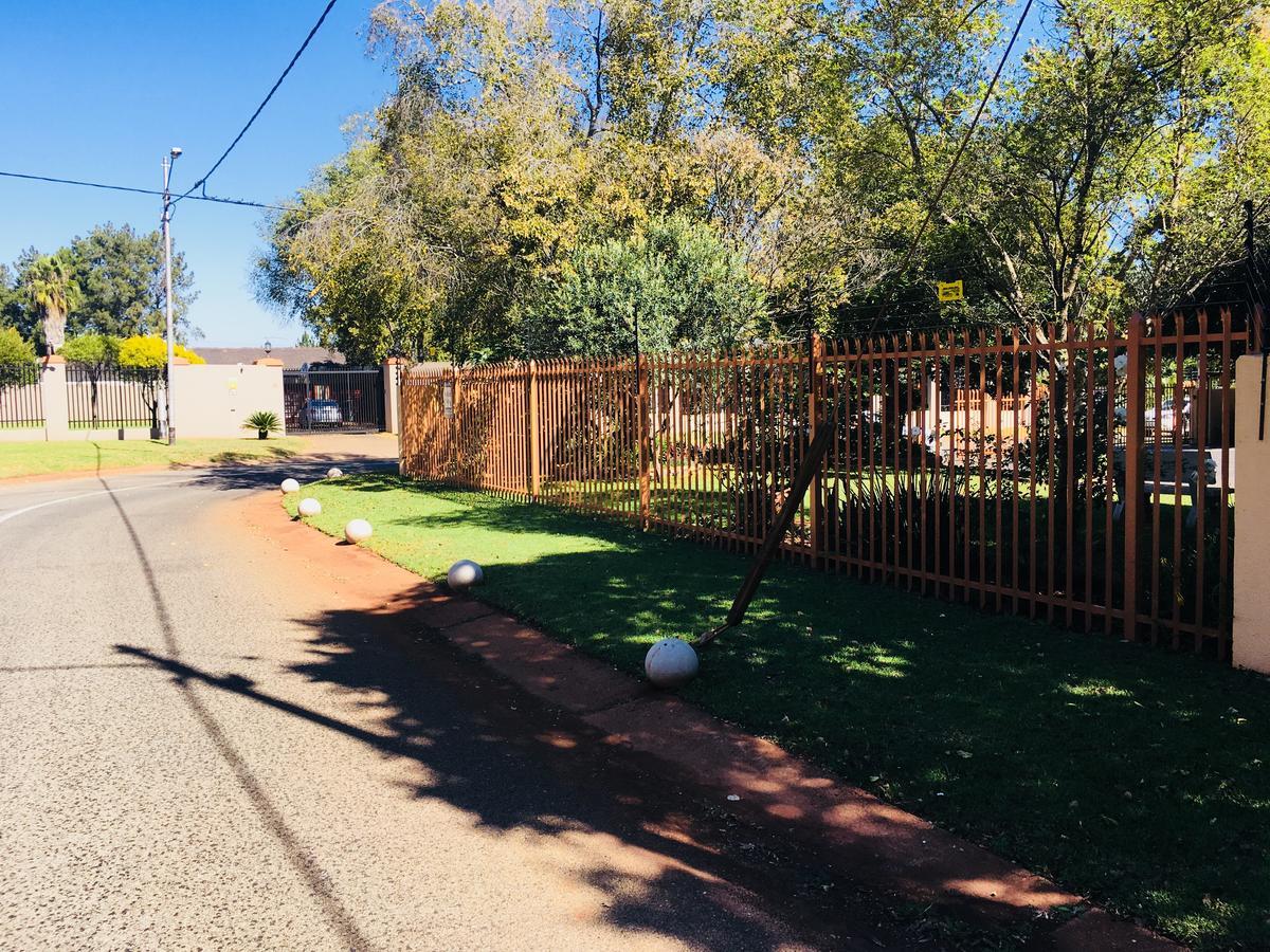 Riverton Manor Centurion Luaran gambar