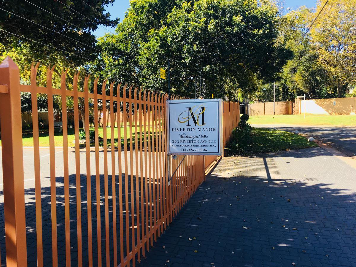 Riverton Manor Centurion Luaran gambar
